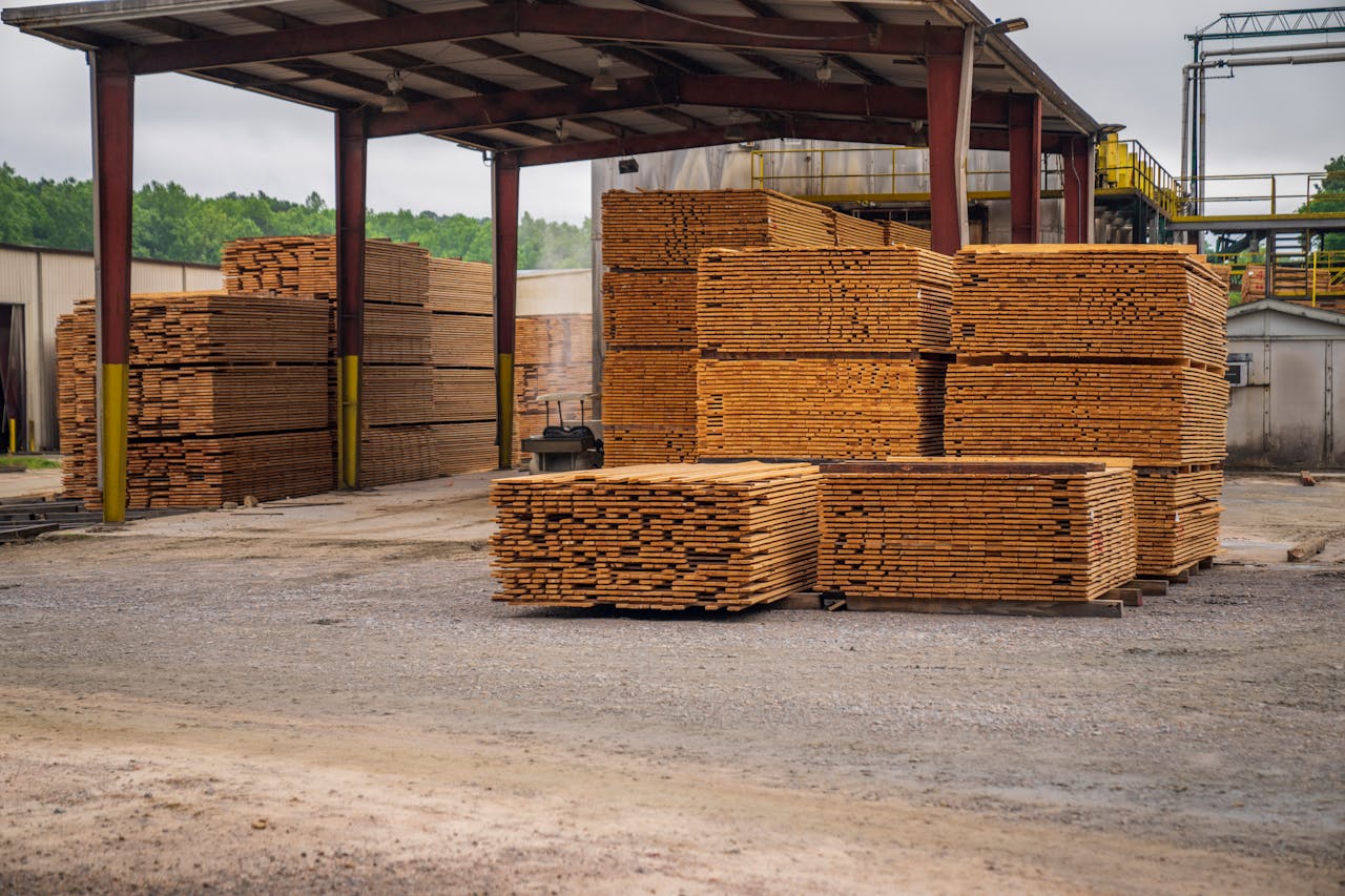 local wooden packaging manufacturer building custom crates